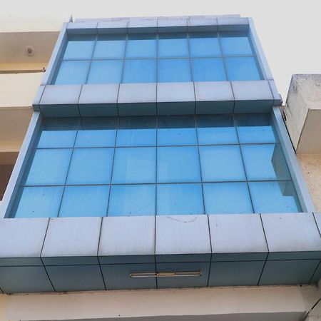 OYO 26902 Hotel Aryan Plaza Chandīgarh Dış mekan fotoğraf