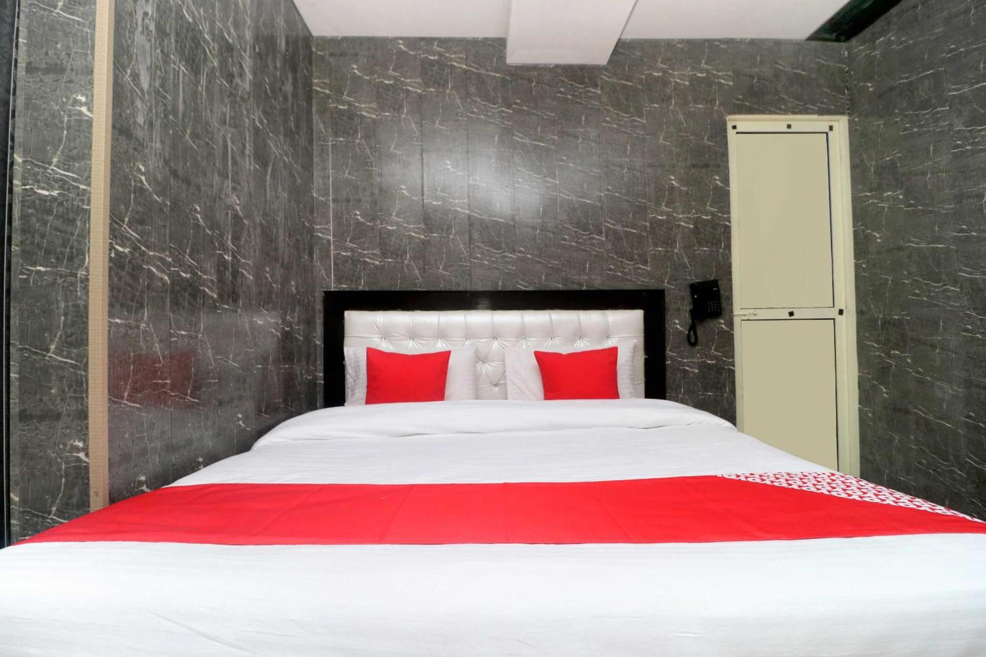 OYO 26902 Hotel Aryan Plaza Chandīgarh Dış mekan fotoğraf